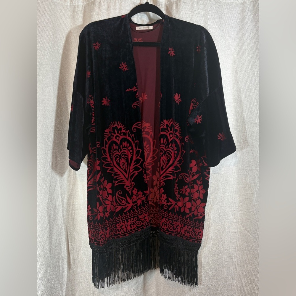 Urban Outfitters Black and Red crushed velvet fringe trim Baroque Kimono